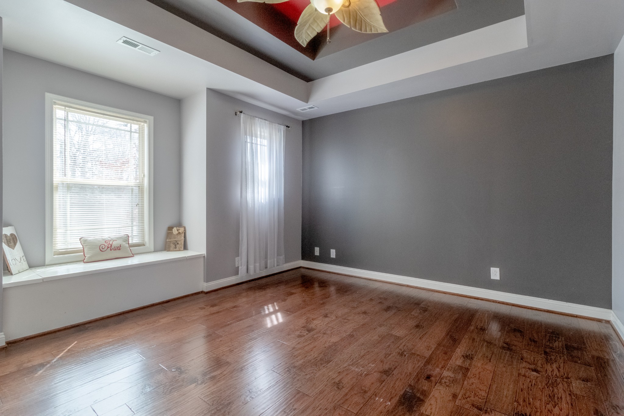 280 Harper Road Clarksville, TN 37043 - Photo 10 of 23 wooden floor in an empty room with a window