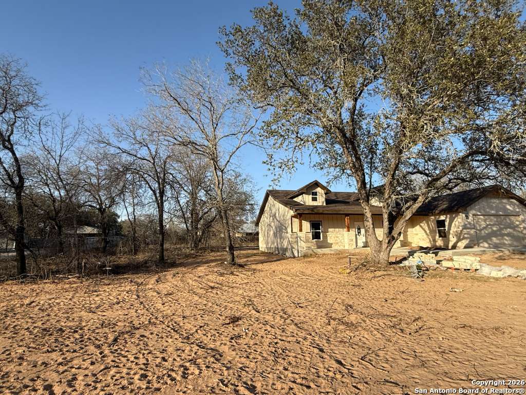 48 Grey Fox Poteet, TX 78065 - Photo 5 of 54