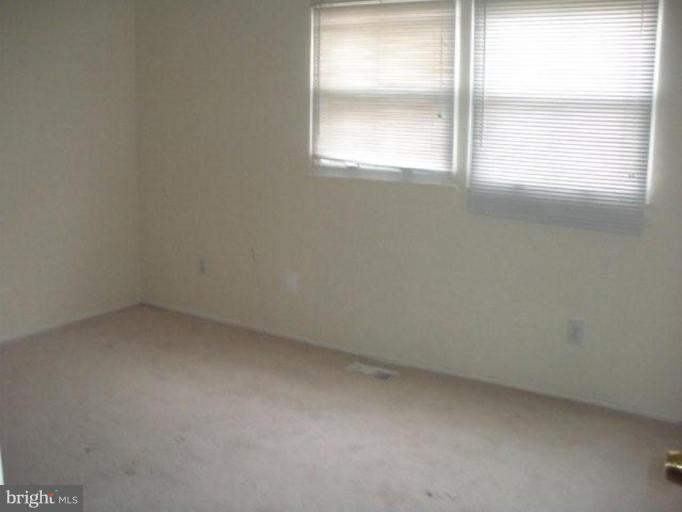 142 Harrison Road Sterling, VA 20164 - Photo 11 of 23 Master Bedroom