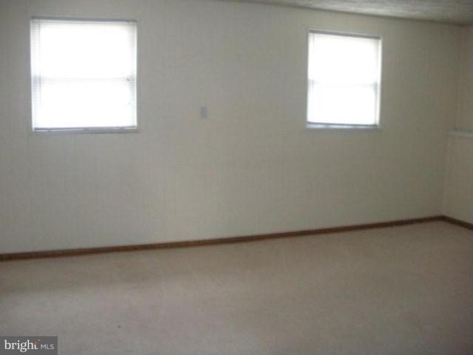 142 Harrison Road Sterling, VA 20164 - Photo 14 of 23 Family Room #3