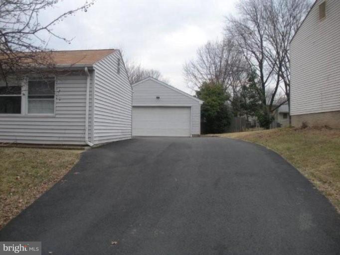 142 Harrison Road Sterling, VA 20164 - Photo 19 of 23 Exterior #3