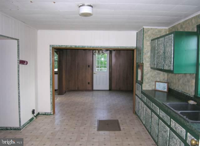 467 Engle Road Elizabethville, PA 17023 - Photo 3 of 12 Gallery Image 3