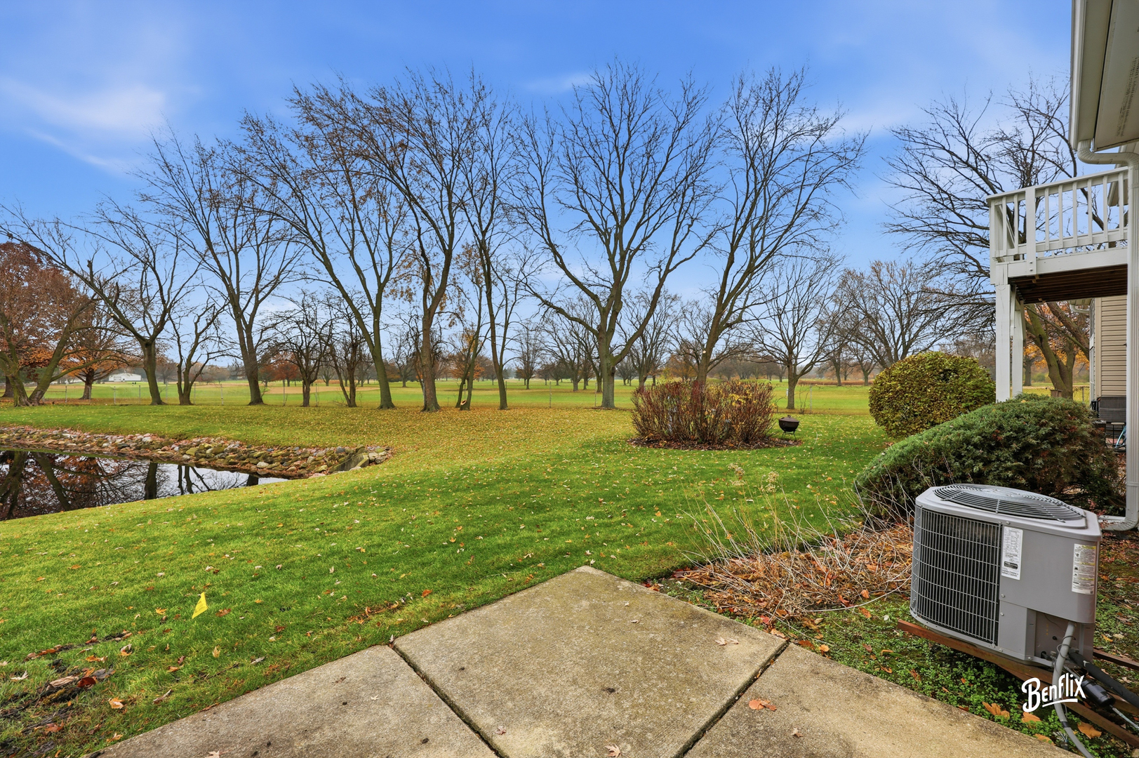 728 Old Checker Road Buffalo Grove, IL 60089 - Photo 21 of 22 a view of a park with large trees