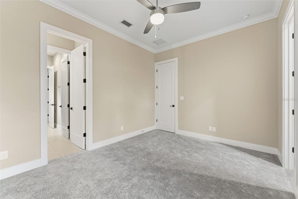 3314 West Villa Rosa Street Tampa, FL 33611 - Photo 36 of 55 a view of an empty room