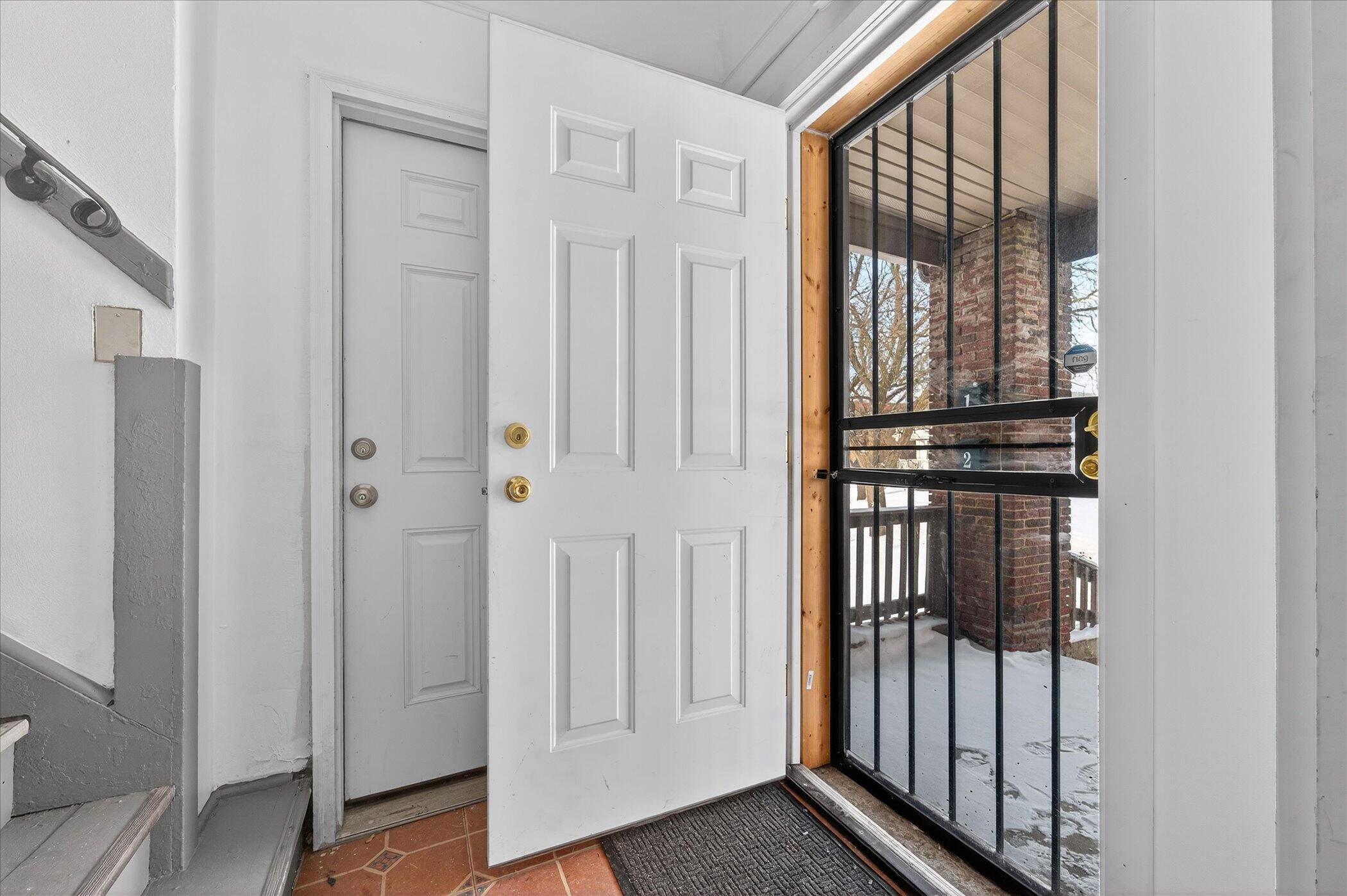 9702 Dundee Street Detroit, MI 48204 - Photo 5 of 37 06-9702-Dundee-St-Detroit-MI-48204-Windo