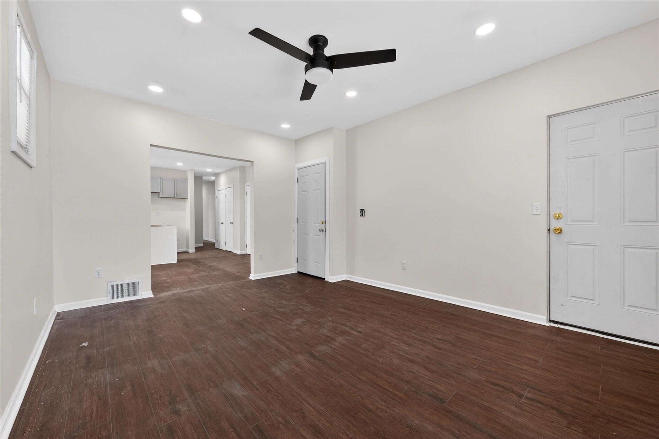 9702 Dundee Street Detroit, MI 48204 - Photo 9 of 37 11-9702-Dundee-St-Detroit-MI-48204-Windo