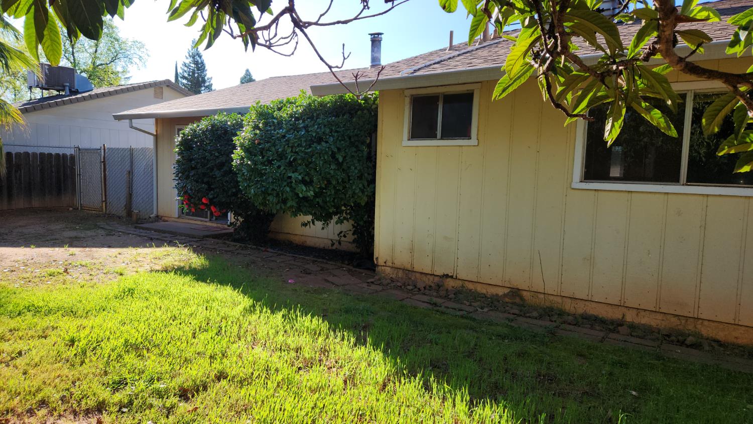 2332 Venus Way Redding, CA 96002 - Photo 25 of 27