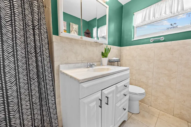 $499,999 | 2695 Hayden Drive, Palm Springs, FL 33461