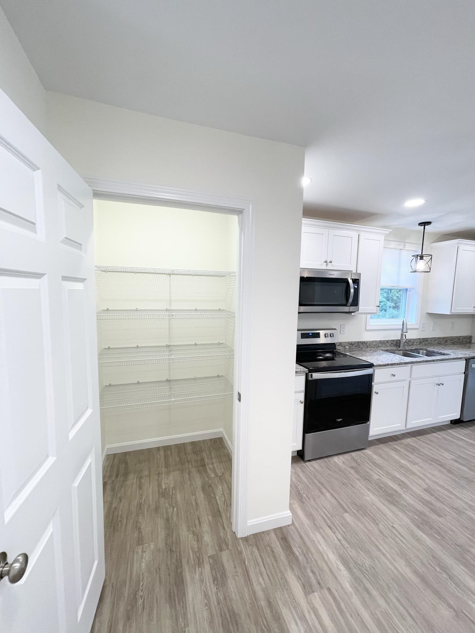13 Shaw Drive, Unit A Rochester, NH 03868 - Photo 5 of 33