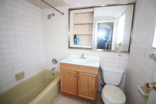 $185,000 | 3831 South 56th Court, Cicero, IL 60804