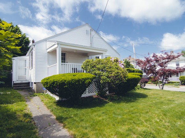 26 Chickatabot Road Quincy, MA 02169 - Photo 4 of 26 Gallery Image 4