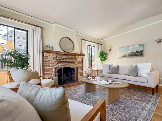 $6,800 | 2104 Carmelita Avenue, Burlingame, CA 94010