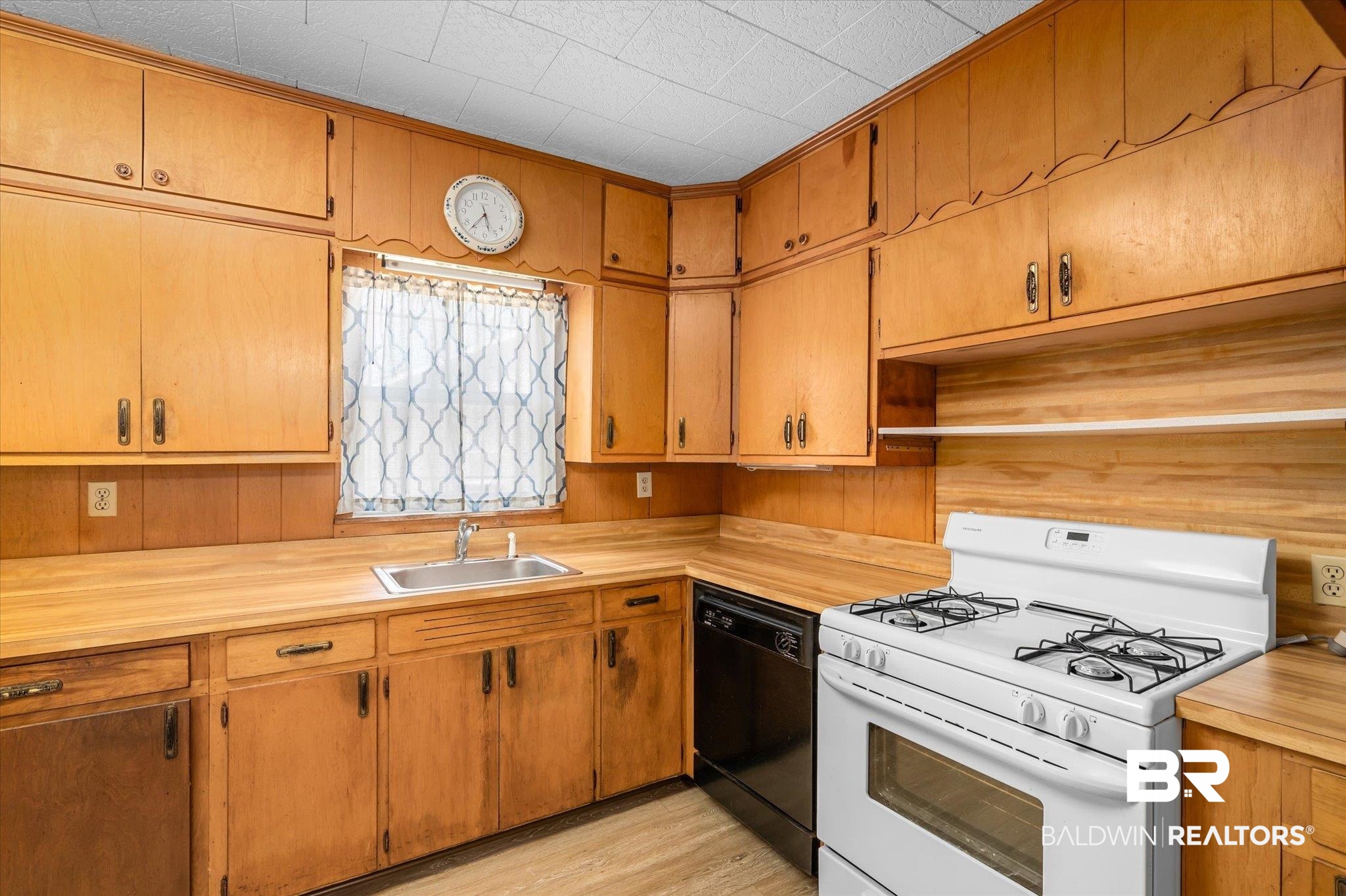 104 Paris Avenue Mobile, AL 36606 - Photo 6 of 20