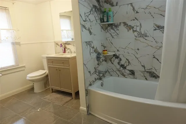 $2,000 | 304 Massachusetts Avenue, Endicott, NY 13760