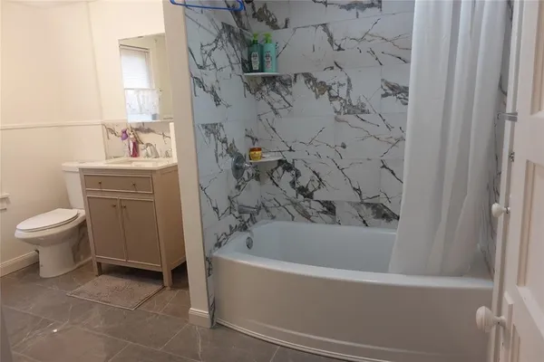 $2,000 | 304 Massachusetts Avenue, Endicott, NY 13760