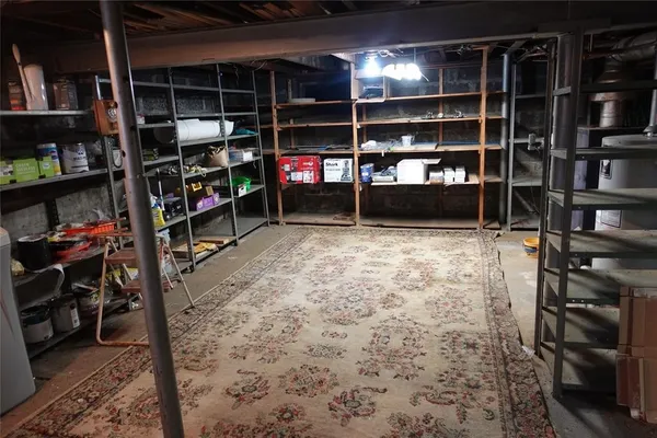 $2,000 | 304 Massachusetts Avenue, Endicott, NY 13760