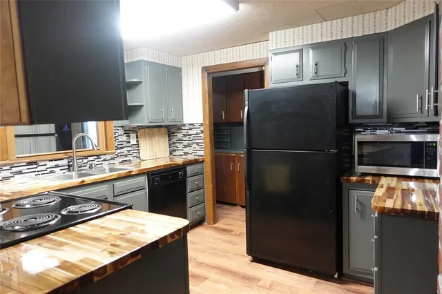 $2,000 | 304 Massachusetts Avenue, Endicott, NY 13760