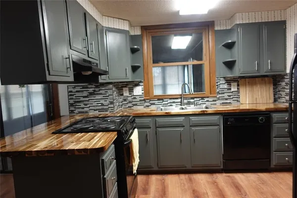 $2,000 | 304 Massachusetts Avenue, Endicott, NY 13760