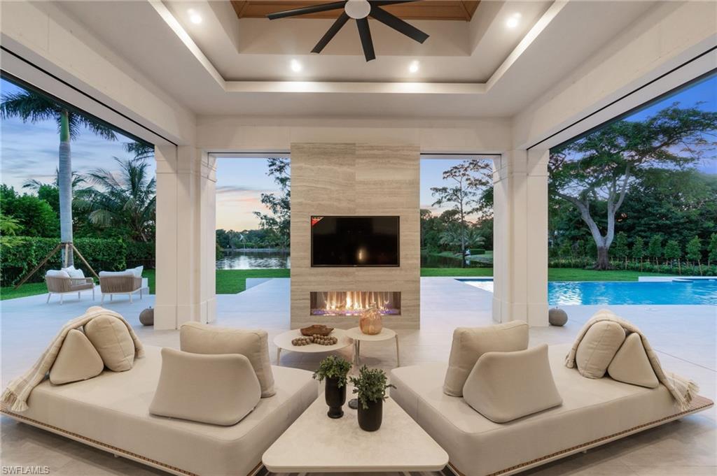 337 West Street Naples, FL 34108 - Photo 7 of 50