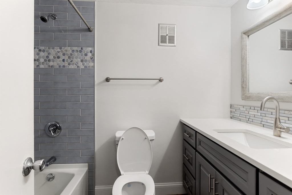 45 Will Drive, Unit 97 Canton, MA 02021 - Photo 8 of 15