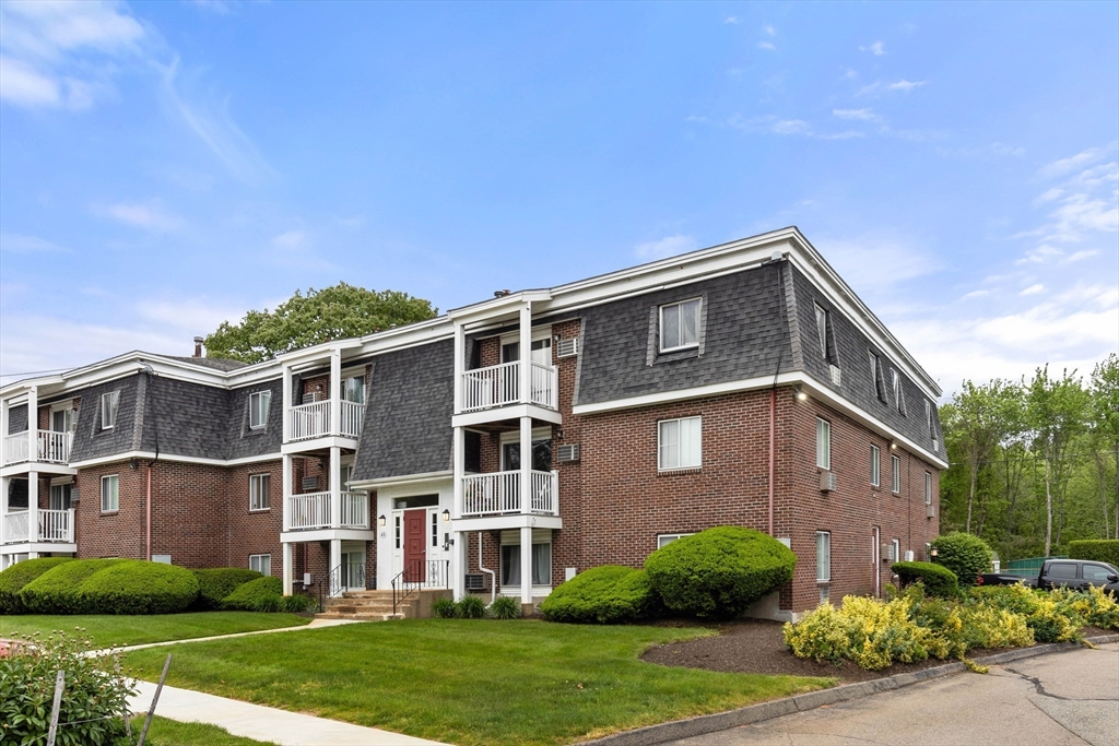 45 Will Drive, Unit 97 Canton, MA 02021 - Photo 9 of 15