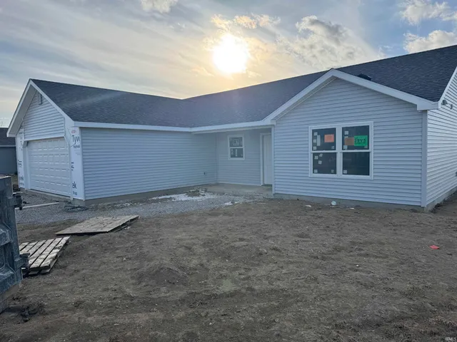 $233,223 | 1346 Glenwood Court, Berne, IN 46711