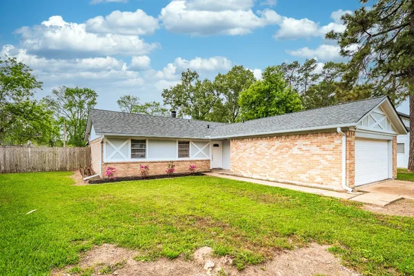 $1,700 | 318 Blue Tail Drive, Houston, TX 77336