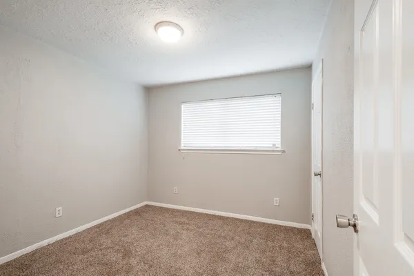 $1,700 | 318 Blue Tail Drive, Houston, TX 77336
