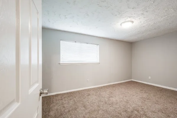 $1,700 | 318 Blue Tail Drive, Houston, TX 77336