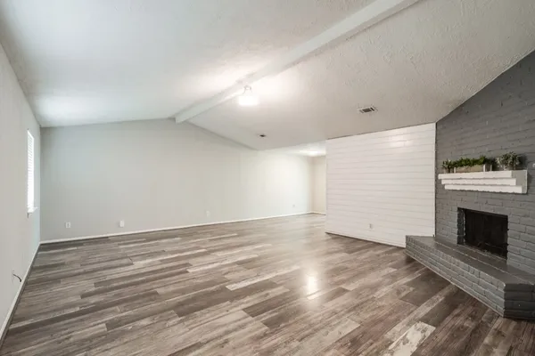 $1,700 | 318 Blue Tail Drive, Houston, TX 77336