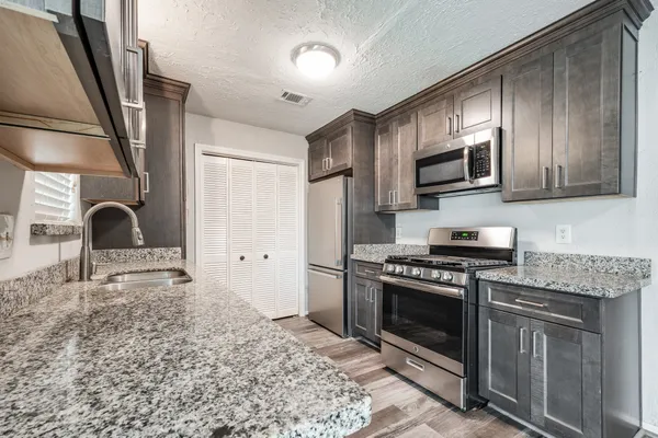 $1,700 | 318 Blue Tail Drive, Houston, TX 77336