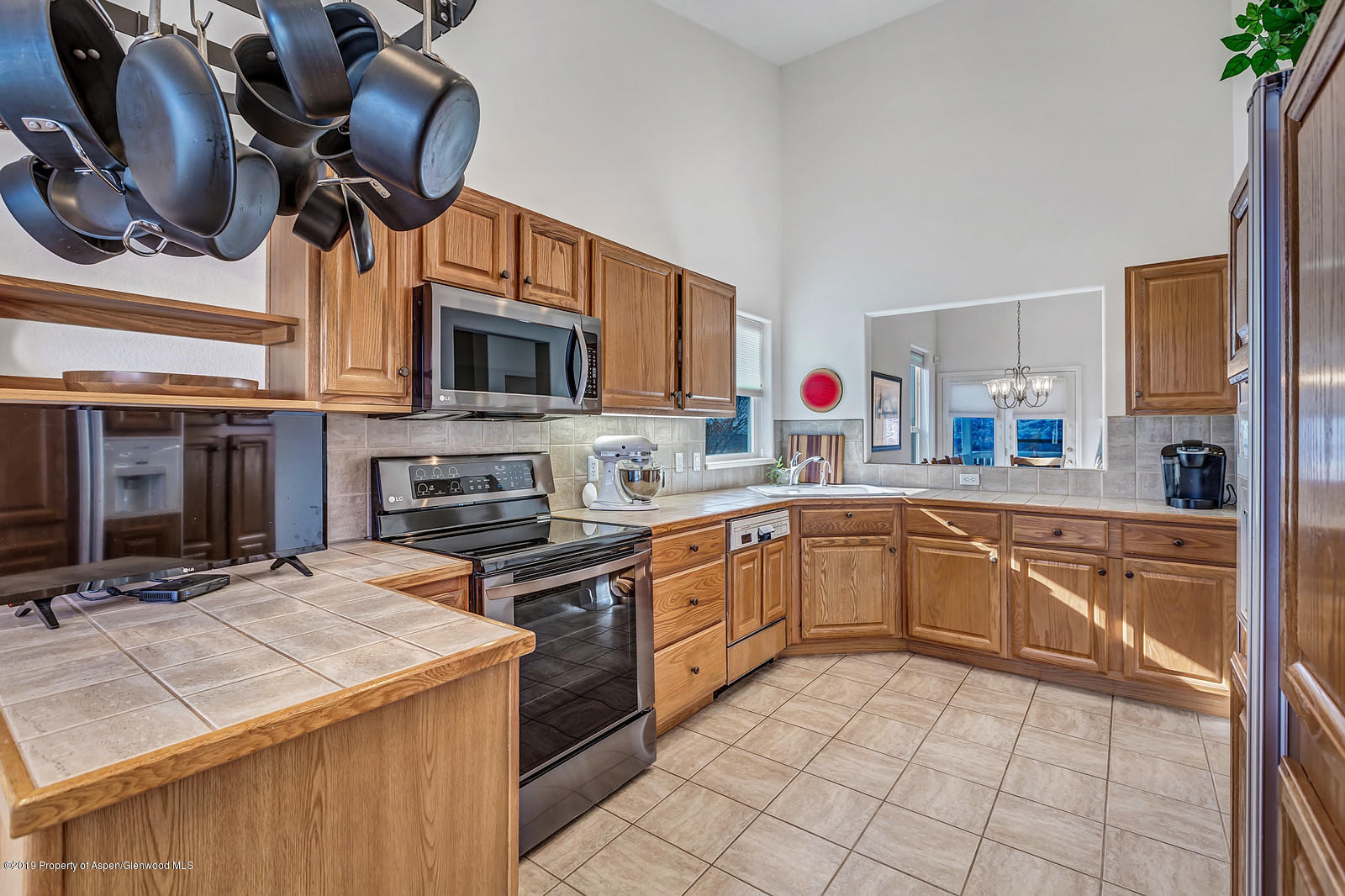 210 South Ridge Court Parachute, CO 81635 - Photo 11 of 38 15_210_S_Ridge_Court_Battlement_Mesa_816