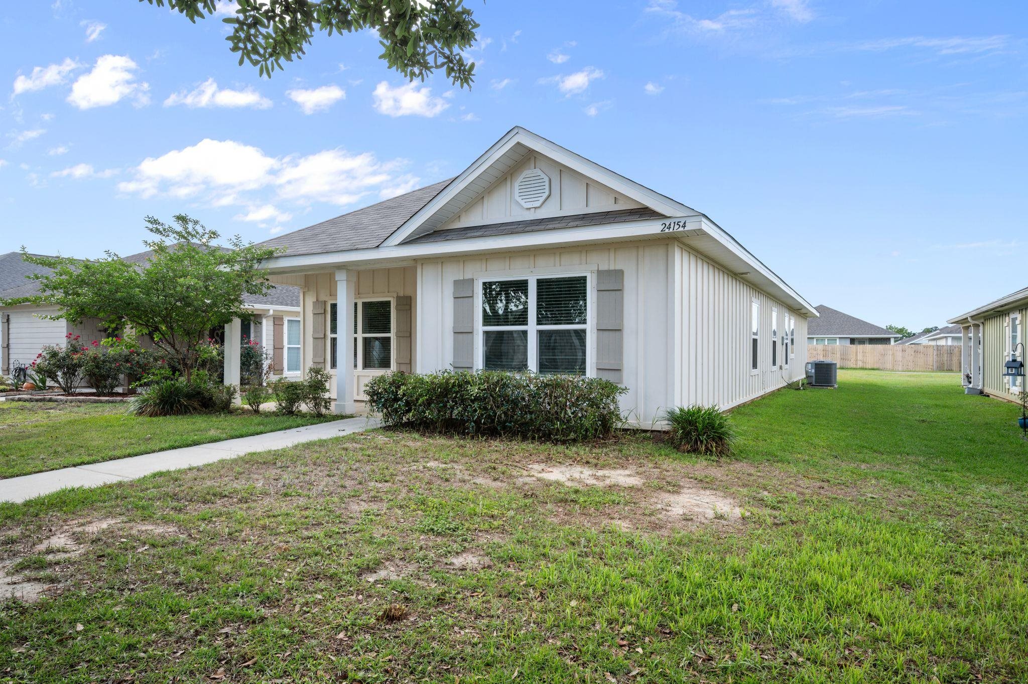 24154 Veranda Circle Elberta, AL 36530 - Photo 2 of 25