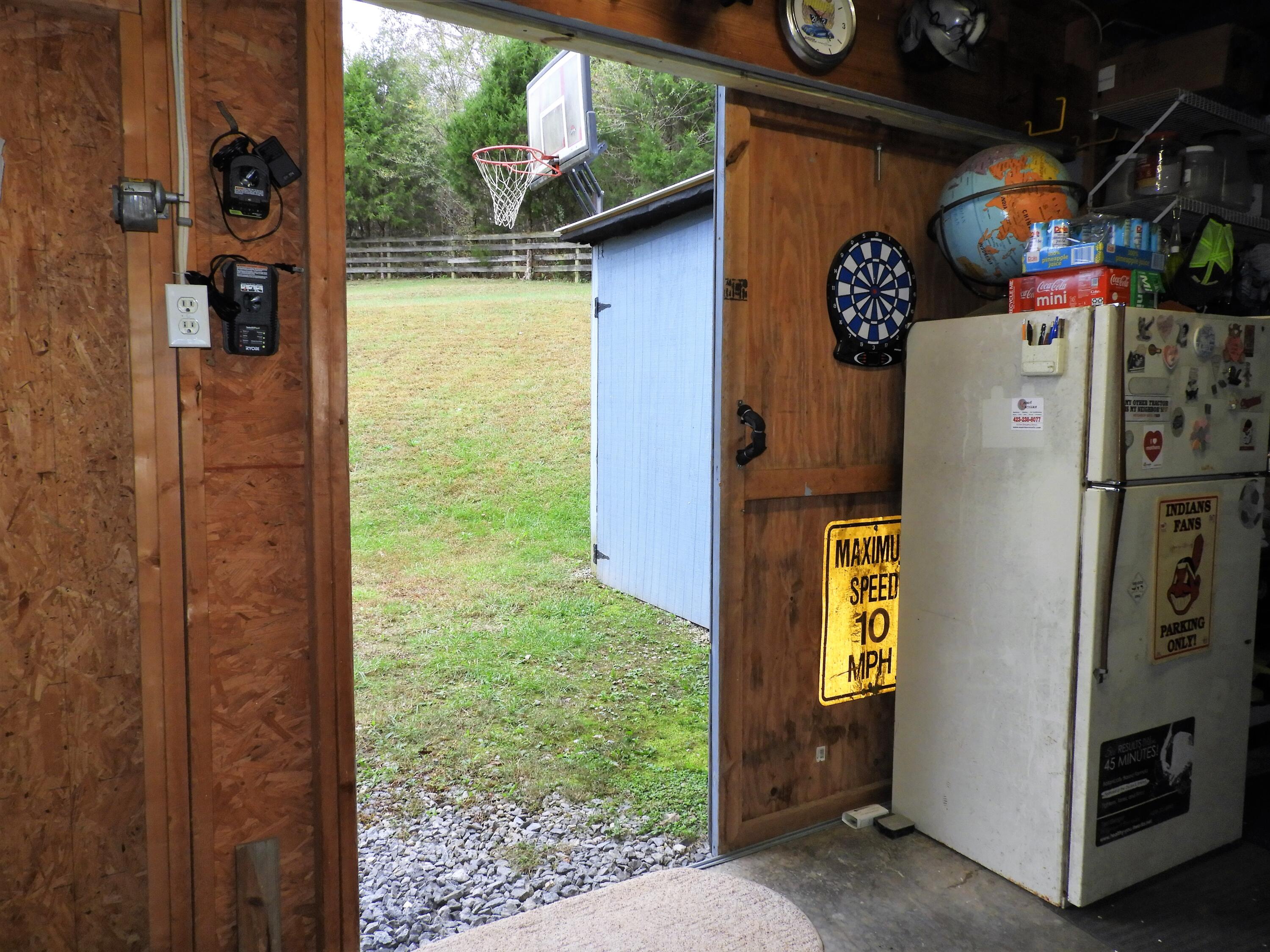 643 Cates Lane Northeast Charleston, TN 37310 - Photo 13 of 45 Back of garage