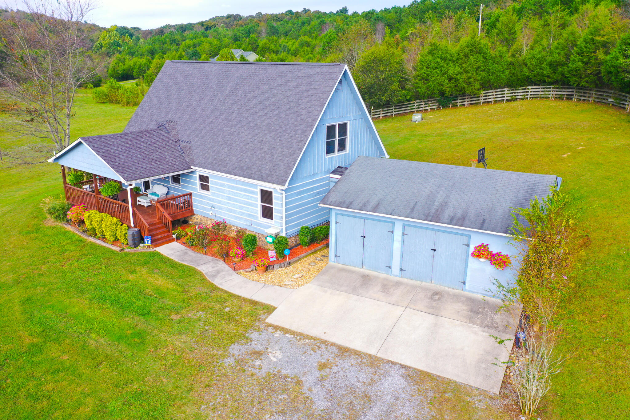 643 Cates Lane Northeast Charleston, TN 37310 - Photo 3 of 45 front up