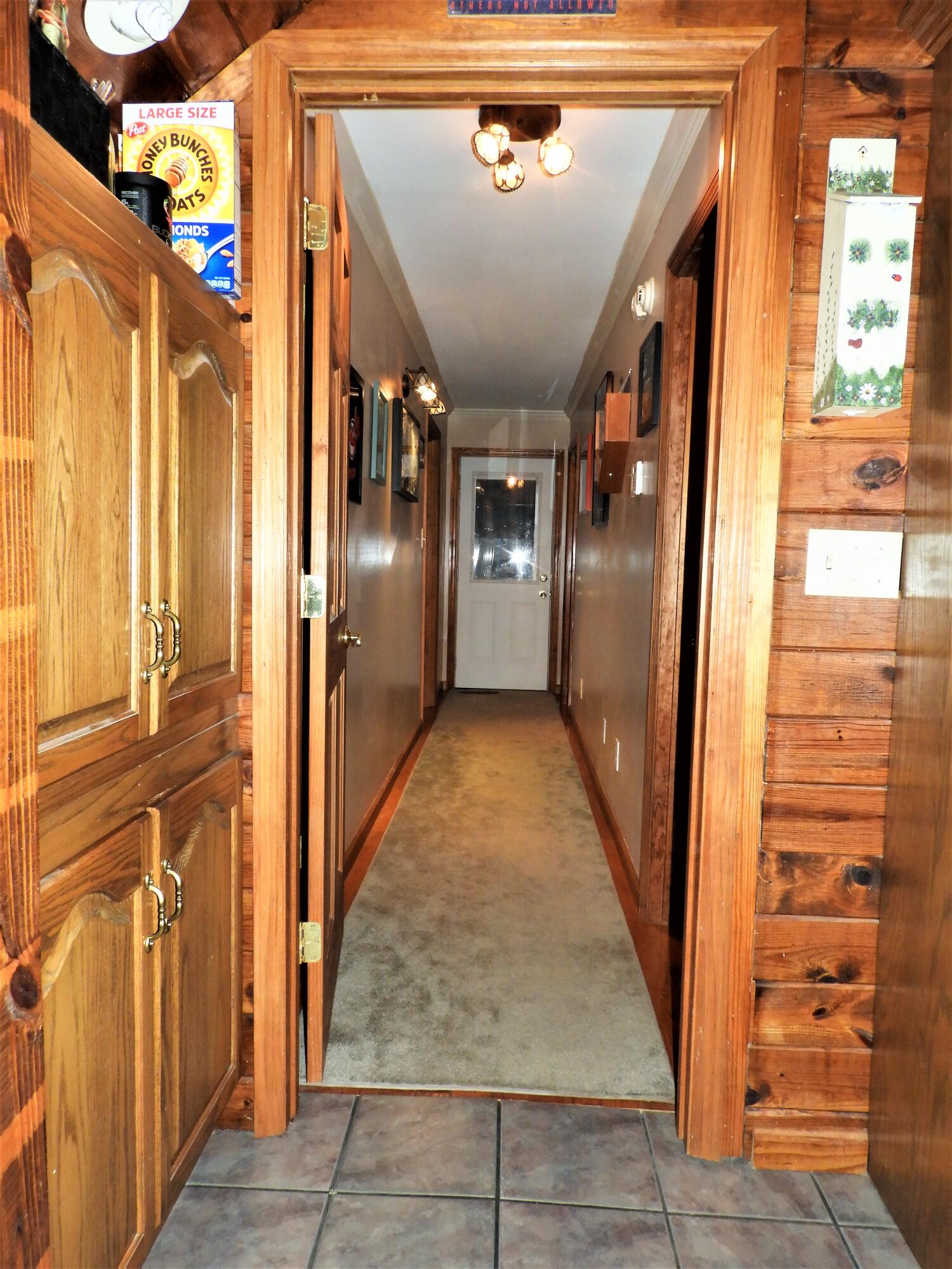 643 Cates Lane Northeast Charleston, TN 37310 - Photo 21 of 45 Hallway