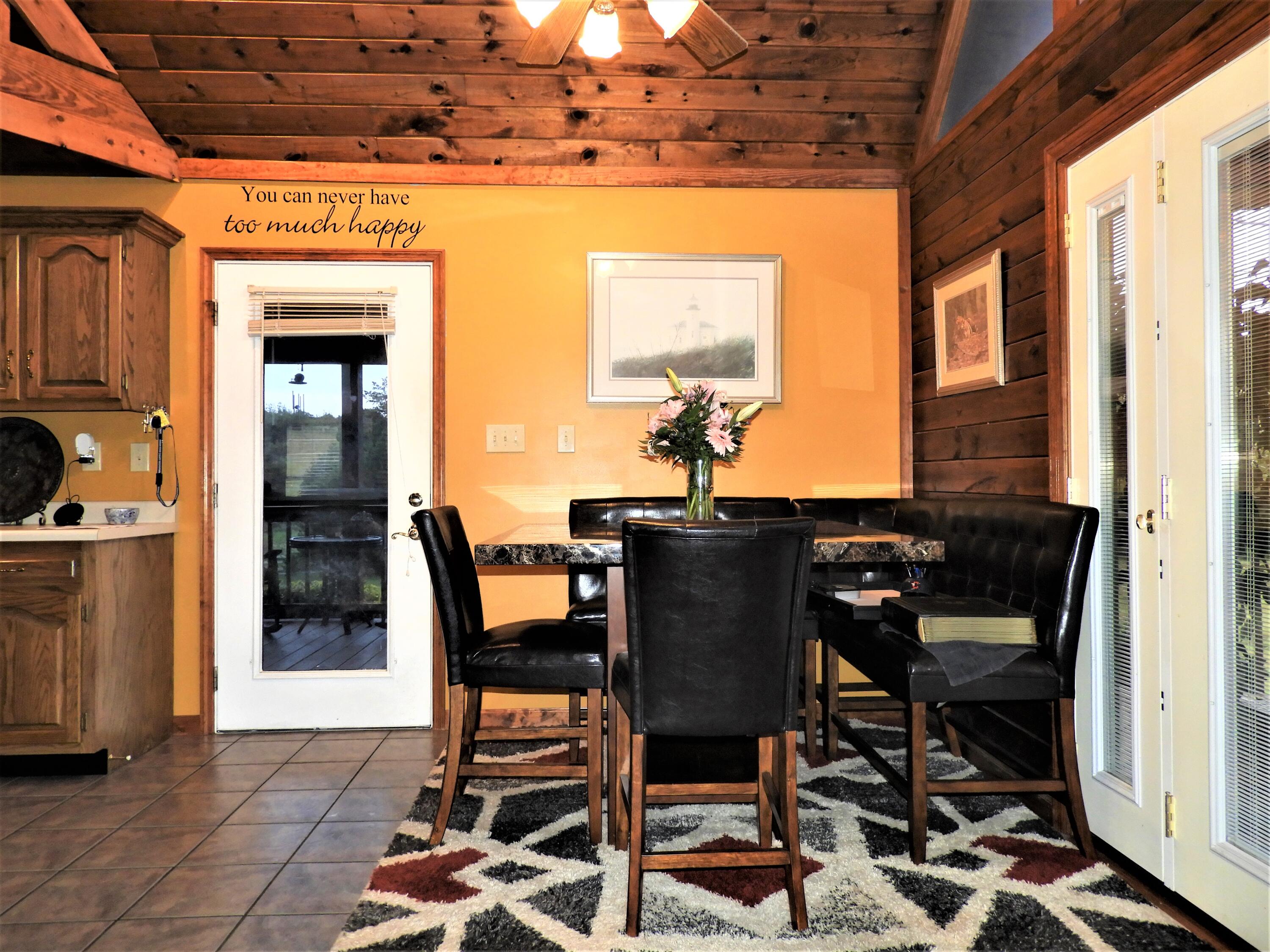 643 Cates Lane Northeast Charleston, TN 37310 - Photo 27 of 45 Dining area