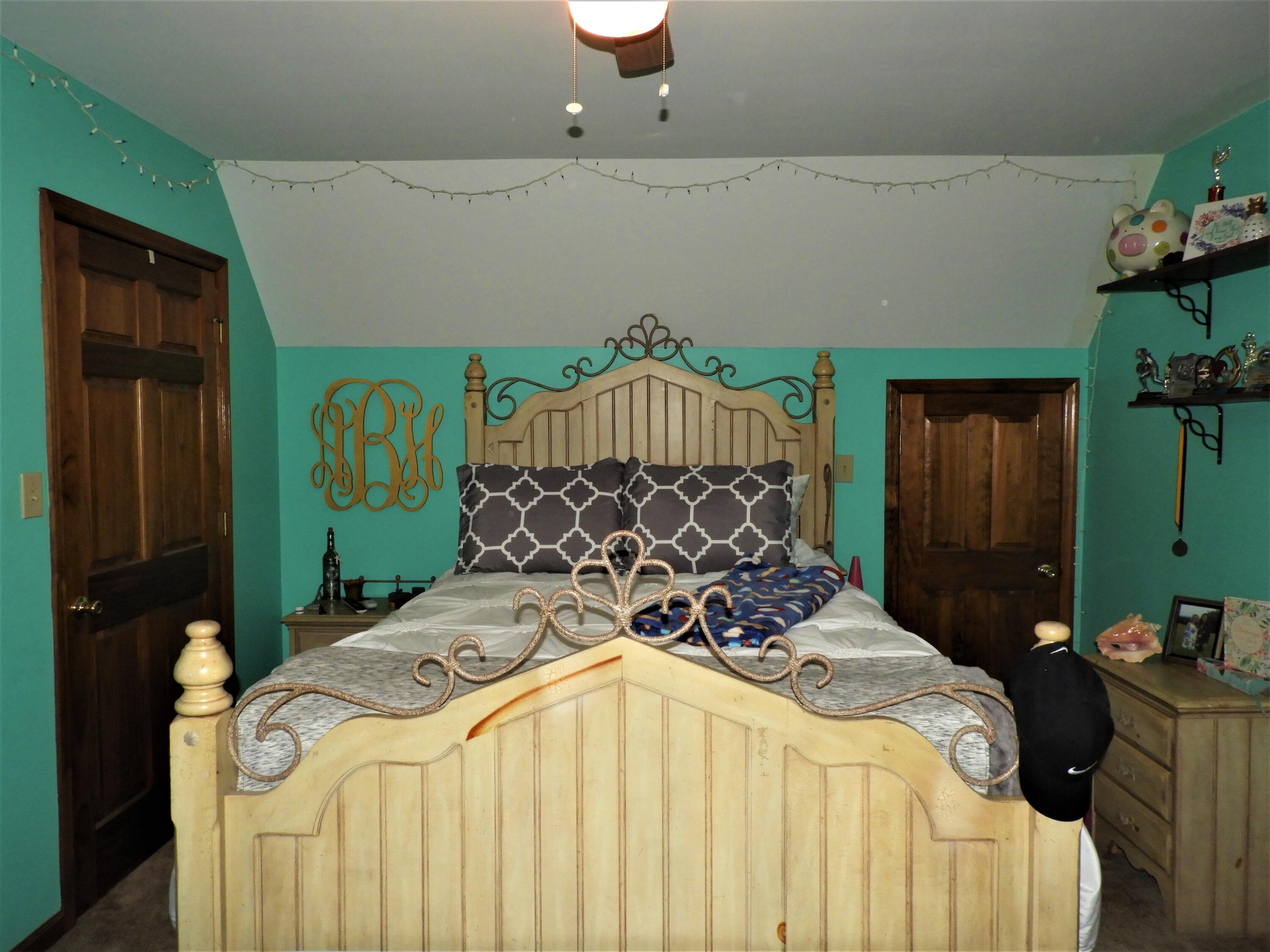 643 Cates Lane Northeast Charleston, TN 37310 - Photo 28 of 45 Upstairs bedroom 1