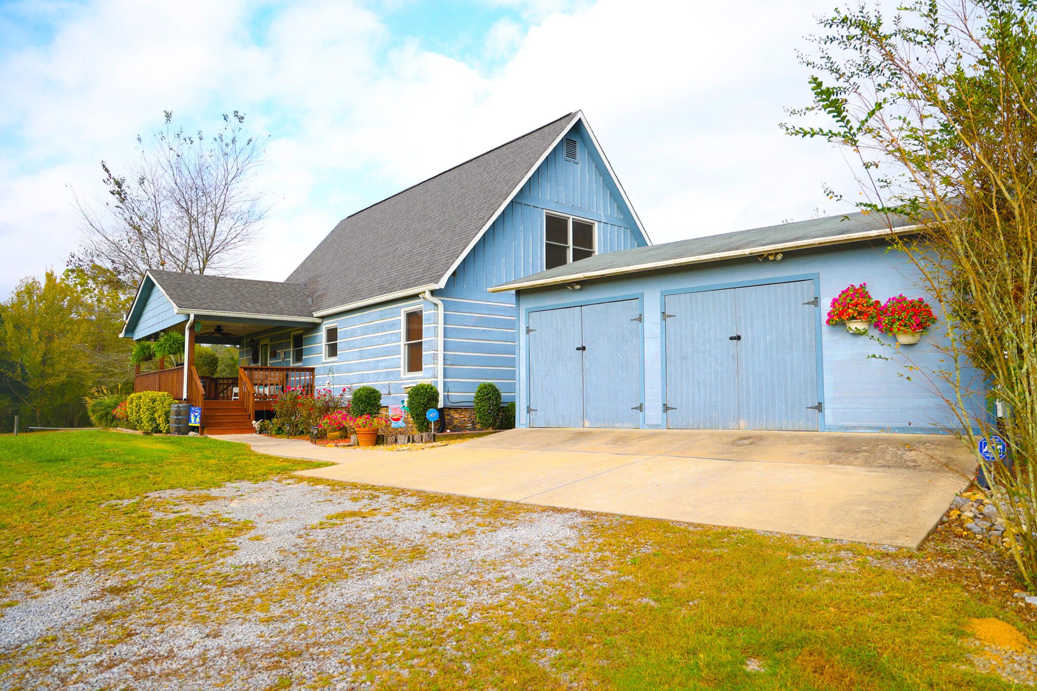 643 Cates Lane Northeast Charleston, TN 37310 - Photo 4 of 45 front