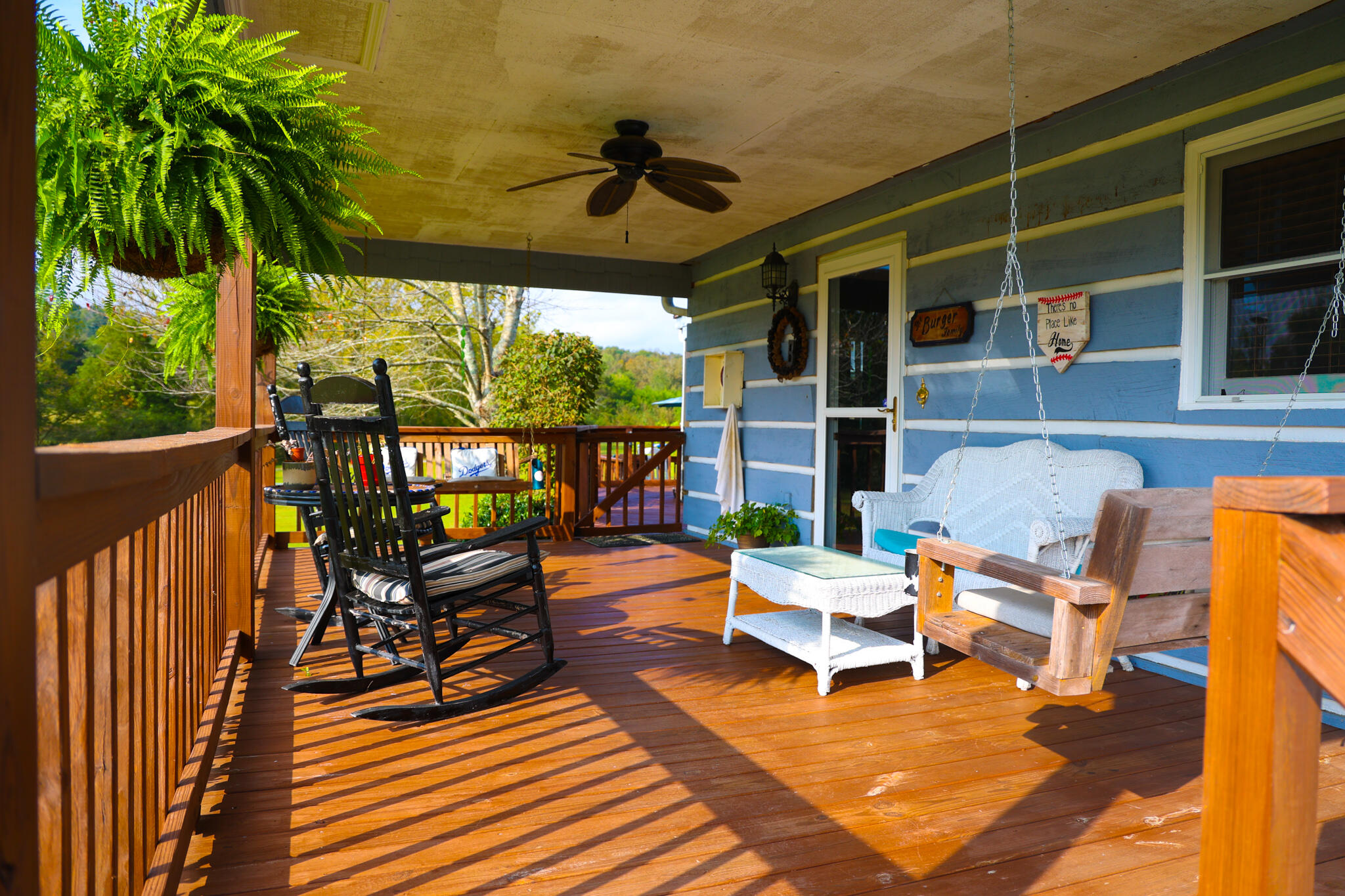 643 Cates Lane Northeast Charleston, TN 37310 - Photo 6 of 45 front porch 2