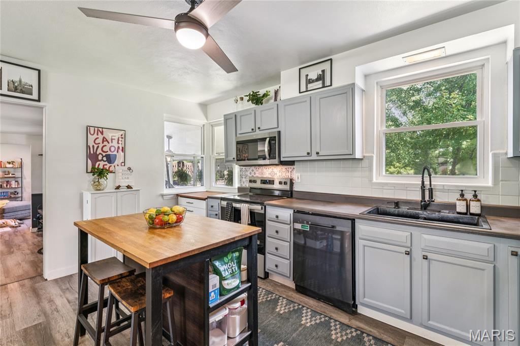 4643 Theiss Road St. Louis, MO 63128 - Photo 7 of 27 Gallery Image 7