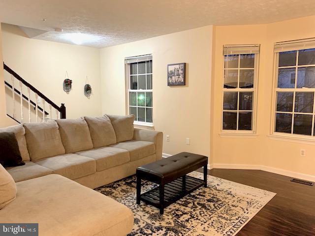 2112 Colonel Way Odenton, MD 21113 - Photo 2 of 44 Gallery Image 2