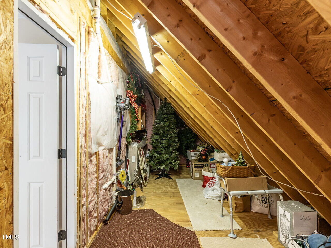 119 Oldefield Lane Garner, NC 27529 - Photo 31 of 38 a view of entryway with a front door