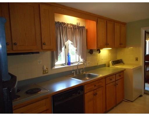 5 Dondi Road Beverly, MA 01915 - Photo 8 of 19