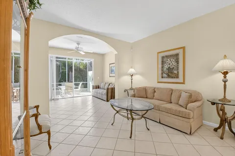 $395,000 | 10612 Royal Caribbean Circle, Boynton Beach, FL 33437