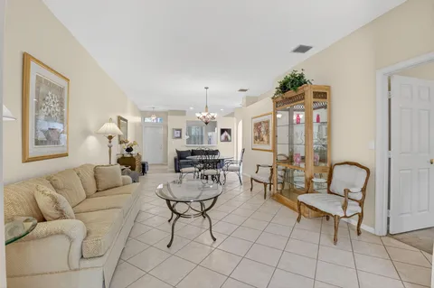 $395,000 | 10612 Royal Caribbean Circle, Boynton Beach, FL 33437