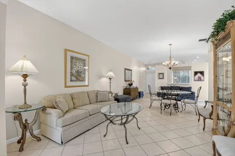 $395,000 | 10612 Royal Caribbean Circle, Boynton Beach, FL 33437