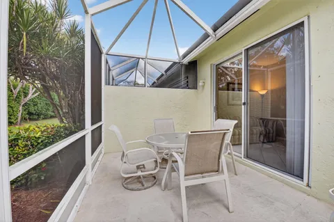 $395,000 | 10612 Royal Caribbean Circle, Boynton Beach, FL 33437