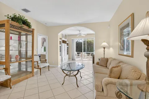 $395,000 | 10612 Royal Caribbean Circle, Boynton Beach, FL 33437