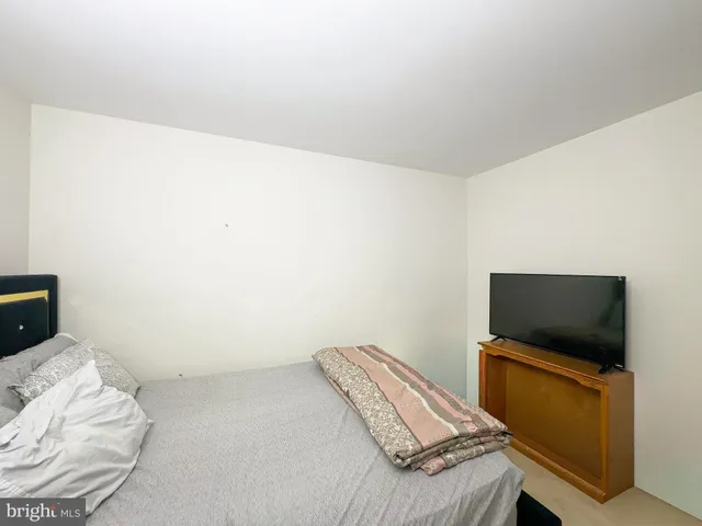 $1,999 | 13560 Lord Sterling Place, Unit 94, Upper Marlboro, MD 20772